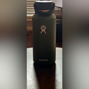Forest Green Hydro Flask Water Bottle
